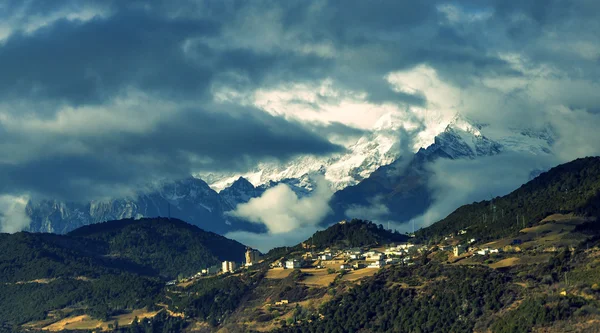 Shangri-La Yunnan, Çin, "meili jokul içinde" — Stok fotoğraf