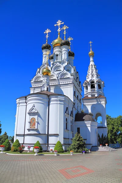 Orthodoxe Kirche von Vera, Nadeschda, Ljubow und Mutter ihrer Sofia in bagrationovsk — Stockfoto