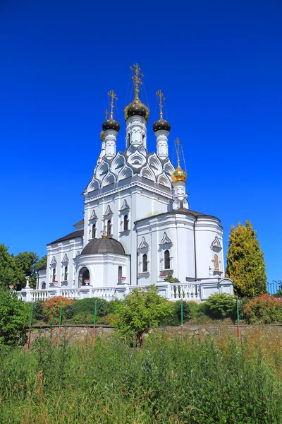 Православный храм Веры, Надежды, Любови и матери их Софии — стоковое фото