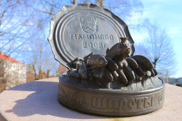 Monument voor sprot in de stad Mamonovo — Stockfoto