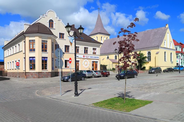 Templo de San Ioann Predtechi en la Plaza de la Victoria en la ciudad de Gvardeysk — Foto de Stock