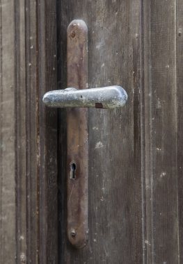 eski kapı metal kolu