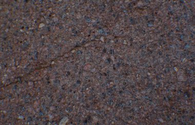                             Kırmızı taş desen, karışık renkler.   