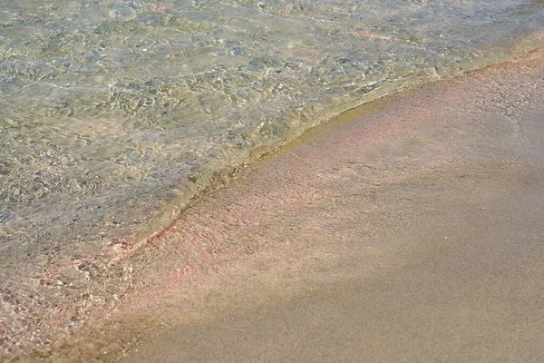 Klare Wellen Und Farbenfroher Sand Tropischen Sandstrand Auf Kreta Griechenland — Stockfoto