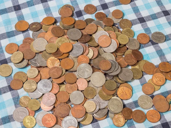 Montón de monedas perturbadas Moneda Baht sobre el fondo de taparrabos . — Foto de Stock
