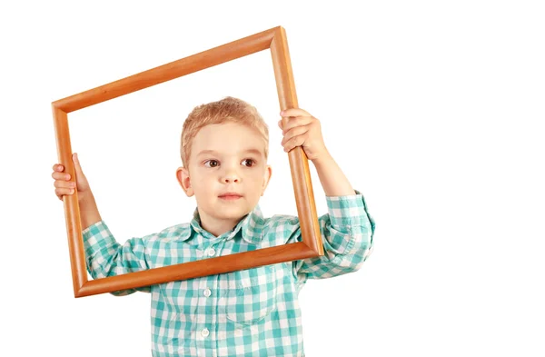 Kid hold marco de madera sobre fondo blanco — Foto de Stock