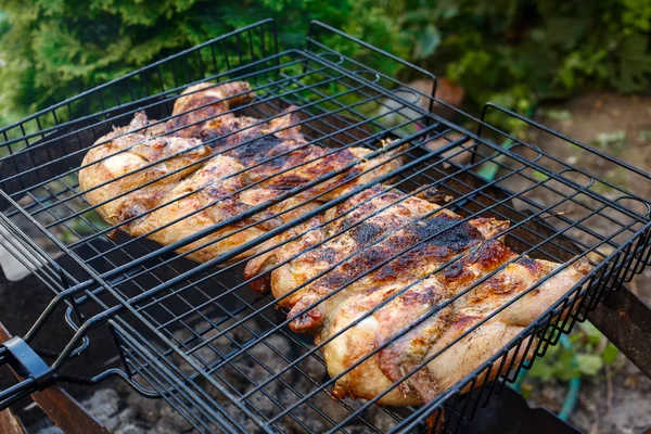 Chicken on the grill — Stock Photo, Image