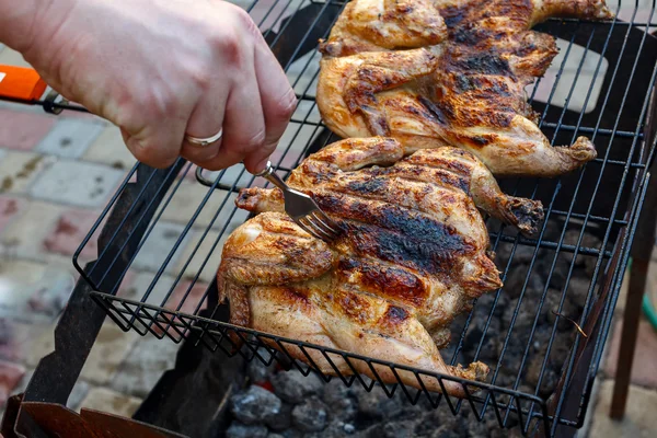 Chicken on the grill — Stock Photo, Image