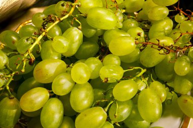 Pazarda beyaz şarap üzümleri