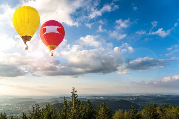 Dwa Balony Chmurach Turystyka Powietrzu — Zdjęcie stockowe