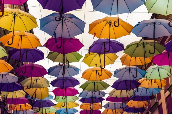 Fond Parapluies Colorés Décorations Rue — Photo