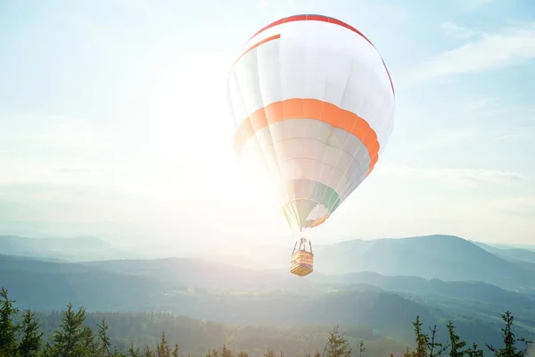 Globo Las Nubes Del Amanecer —  Fotos de Stock