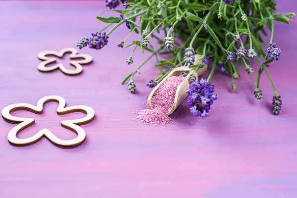 Sal Lavanda Spa Cosméticos Naturais Paisagem Campo Lavanda Flores Roxas — Fotografia de Stock