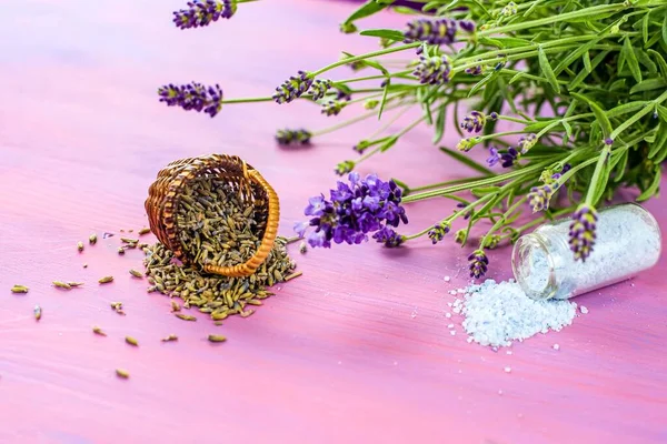 Ramo Lavanda Flores Frescas Cesta Flores Secas — Foto de Stock