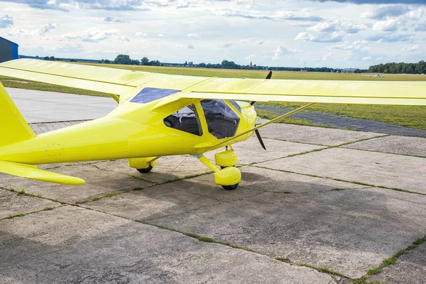 Aereo Decollerà Verso Cielo — Foto Stock