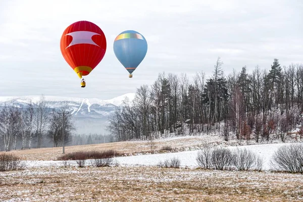 Balon Pięknie Leci Niebo — Zdjęcie stockowe