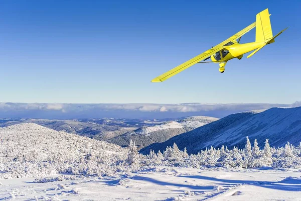 Avião Contra Pano Fundo Das Paisagens Montanha Inverno — Fotografia de Stock