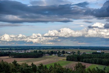 Manzaranın yüksekliği, engin manzarası.