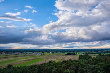 Manzaranın yüksekliği, engin manzarası.