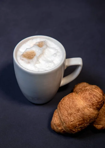 Latte Milk Froth White Cup Dark Background Coffee Croissants Close — Stock Photo, Image