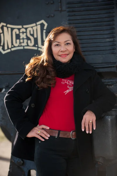 Portre eski trende güzel Asyalı kadın