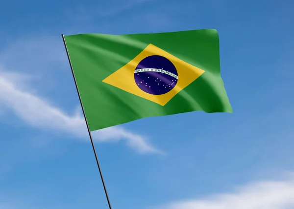 Bandeira Brasil Voando Alto Céu Dia Independência Brasil — Fotografia de Stock