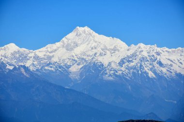 Sikkim 'den Kanchenjunga Dağı' nın panoramik ve görkemli manzarası