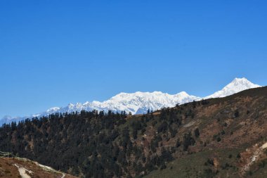 Sikkim 'den Kanchenjunga Dağı' nın panoramik ve görkemli manzarası
