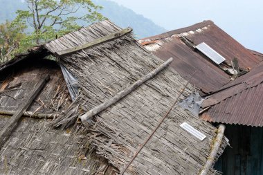 Kalimpong 'daki uzak bir köyde güneş voltaik paneli.
