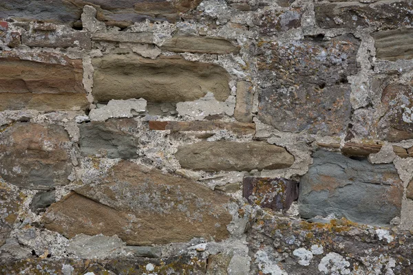 Crimea. Un fragmento de antiguas murallas de mampostería reforzó la protección de la fortaleza genovesa en Sudak — Foto de Stock