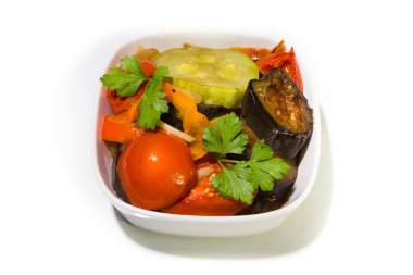 bir tavada sebze yahni