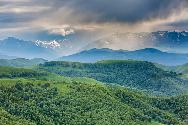 Rusya, Kafkas Dağları, Kabardey-çatışmalar işgalciler. Formatio
