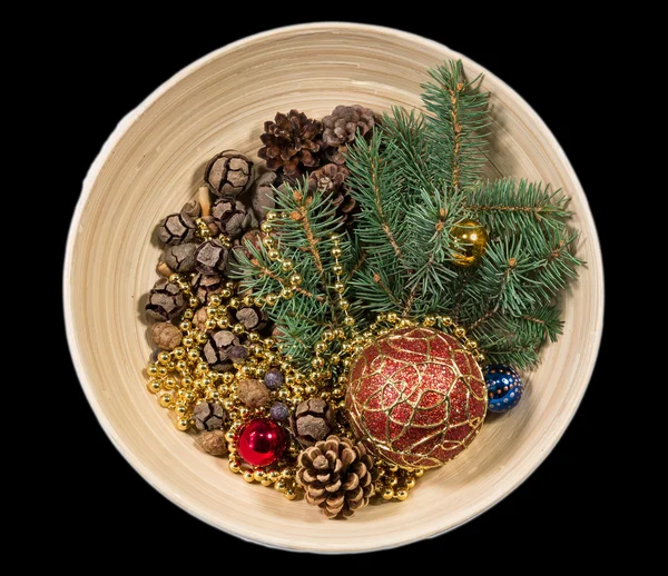 Noel ağacı ve Noel dekorasyonu topları ile kompozisyon, 