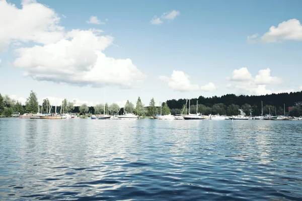 Vista sobre un lago en Finlandia Fotos De Stock