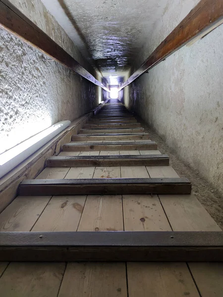 Entrée Tunnel Ancienne Pyramide Égyptienne Long Passage Dans Pyramide Gizeh — Photo