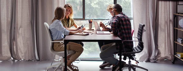 Group Young People Working Together Creative Business People Modern Office — Stock Photo, Image