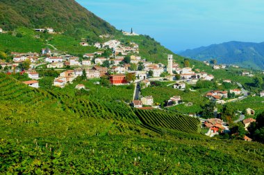 İtalyan hill town, prosecco bir sevgilisi vardır 2013.If prosecco otoyol seyahat ve birçok şarap imalathaneleri ve güzel İtalyan kırsal almak Prosecco otoyol, 18 Ekim.