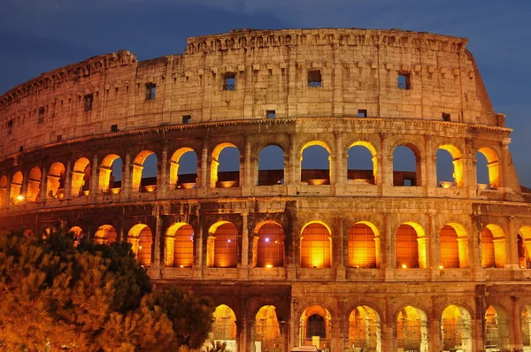 Римський Колізей, Рим, Італія — стокове фото