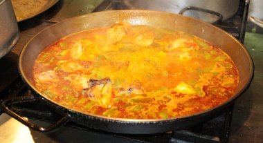 Geleneksel Valencia restoran mutfağı (Valencia, İspanya)