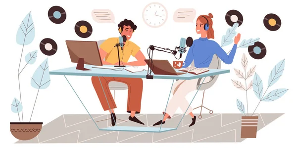 Ses Podcast Konsepti Düz Tasarımda Kaydediliyor Erkek Kadın Mikrofonlarla Konuşur — Stok Vektör