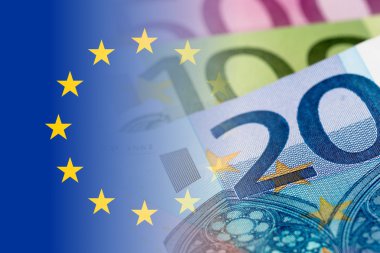 AB bayrağı euro banknot ile