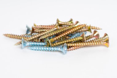 Altın ve gümüş vida