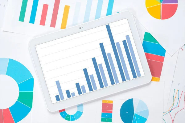 Tabletta diagram növekedési trend — Stock Fotó
