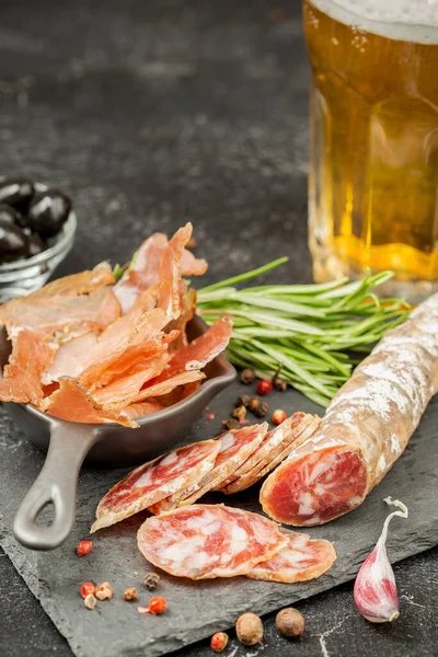 Beer Appetizers Set Smoked Pork Sausage Slate Board Dried Jerky — Stock Photo, Image