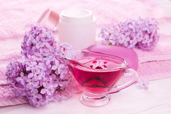 Penting spa dengan lilac — Stok Foto