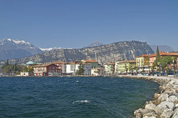 Torbole a Garda tónál — Stock Fotó