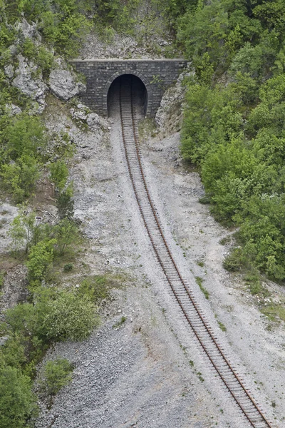 Spoorwegen in berg Ucka — Stockfoto