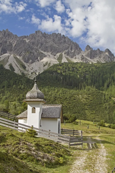 Chapel  in Karwendel mountains — Stock Photo, Image