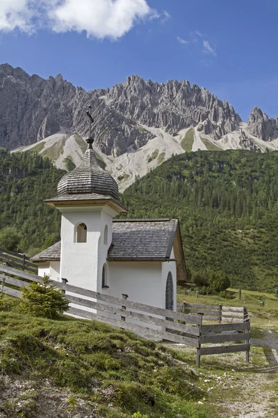 Chapel  in Karwendel mountains — Stock Photo, Image