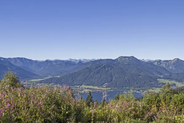 Tegernsee utsikt från Neureuth — Stockfoto